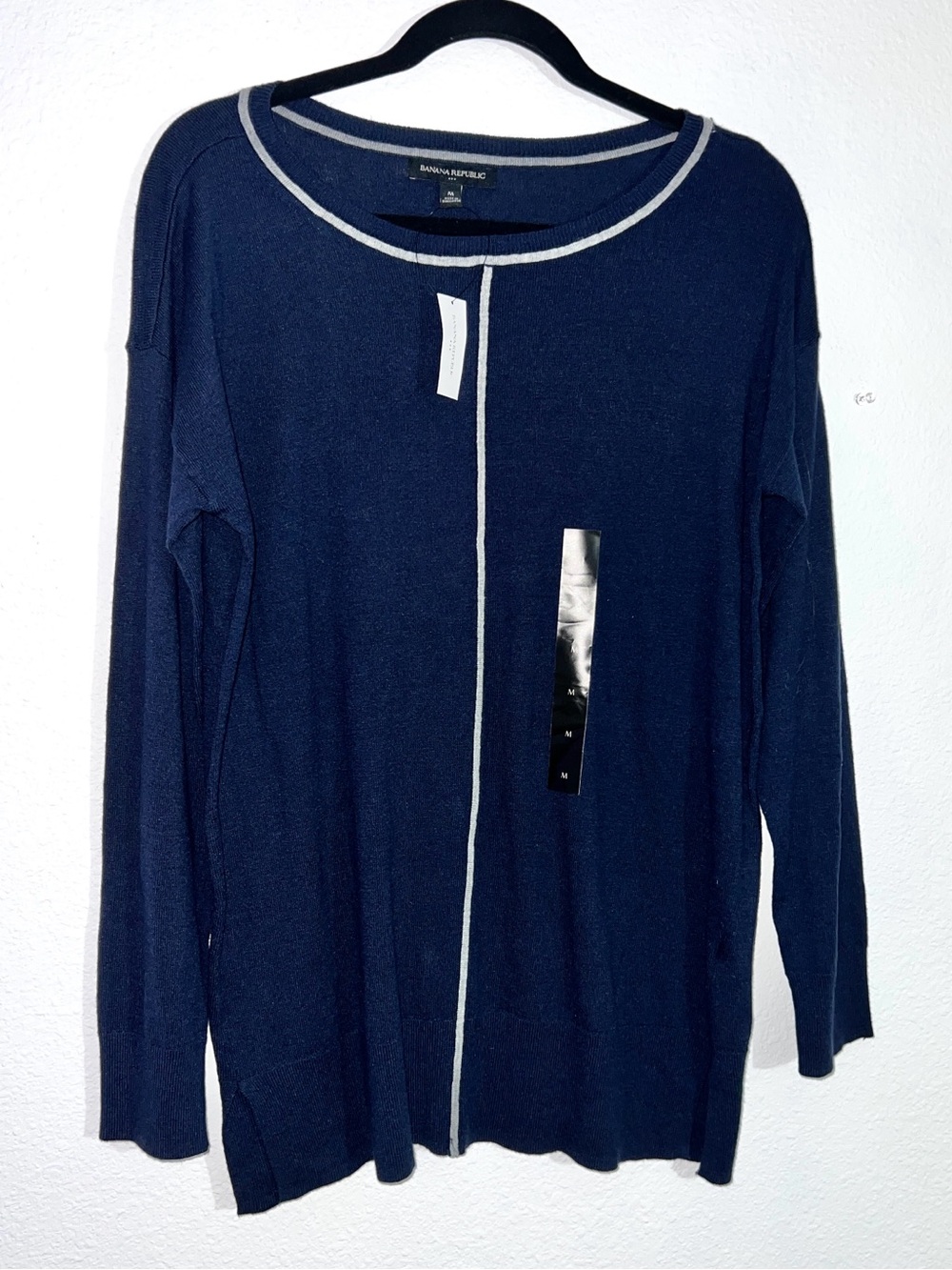 NWT Banana Republic Navy Blue Tunic Sweater Medium Contrast Trim Seam Detail - Picture 2 of 11